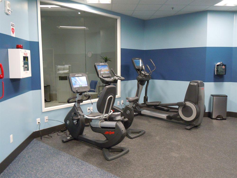 Four Points By Sheraton Edmundston Hotel & Conference Center Bagian luar foto