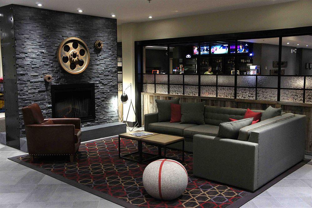 Four Points By Sheraton Edmundston Hotel & Conference Center Bagian luar foto