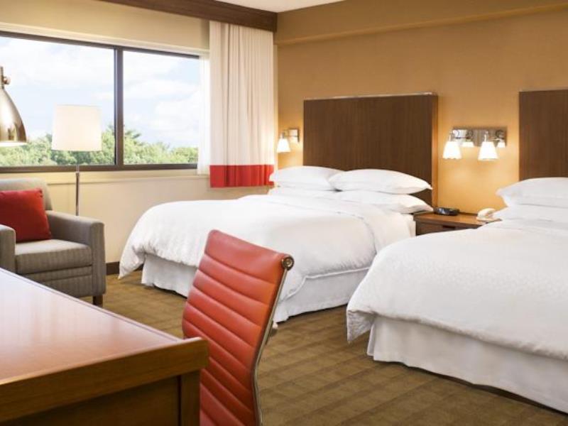 Four Points By Sheraton Edmundston Hotel & Conference Center Bagian luar foto