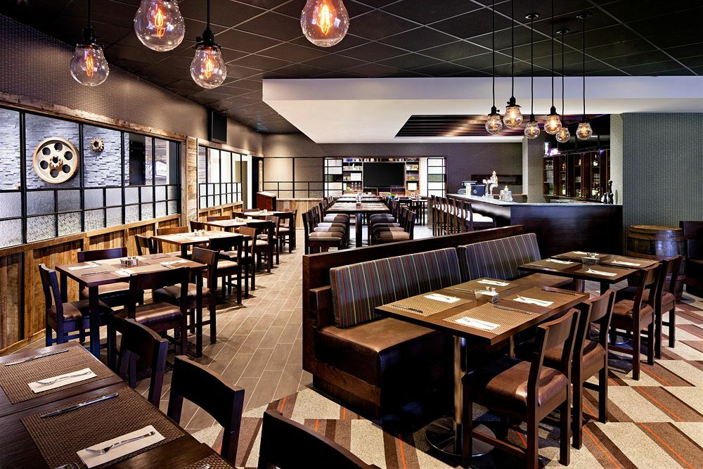 Four Points By Sheraton Edmundston Hotel & Conference Center Bagian luar foto