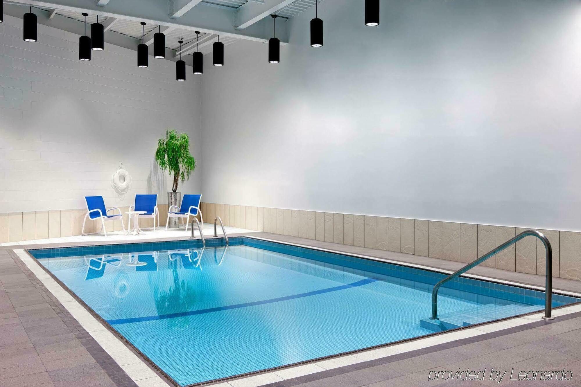 Four Points By Sheraton Edmundston Hotel & Conference Center Bagian luar foto